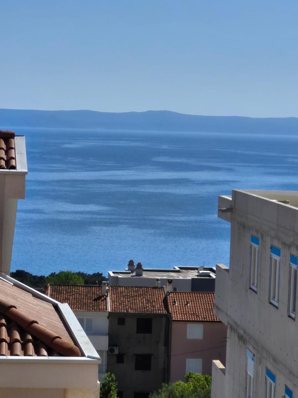 Apartment Domo Makarska Bagian luar foto