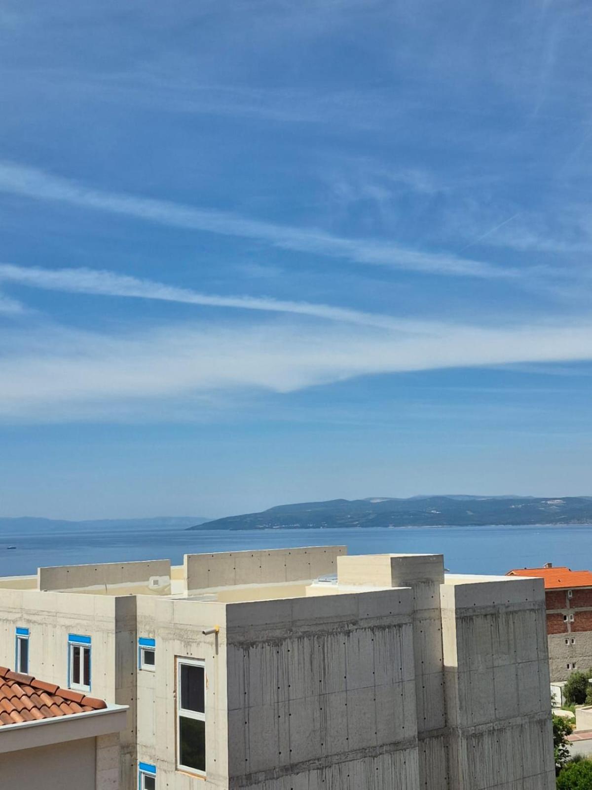 Apartment Domo Makarska Bagian luar foto